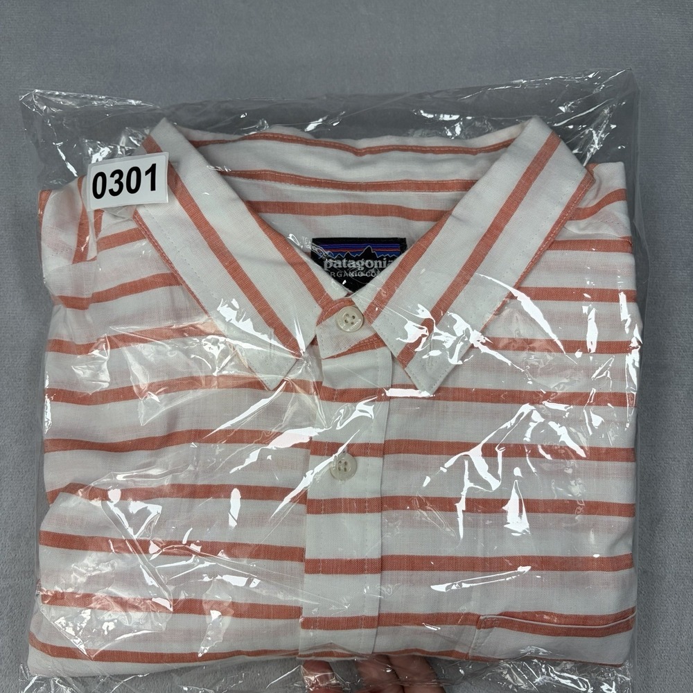 Patagonia Men's Shirt Size XL  Orange Organic Cotton Short Sleeve Shirt Striped - Picture 10 of 10